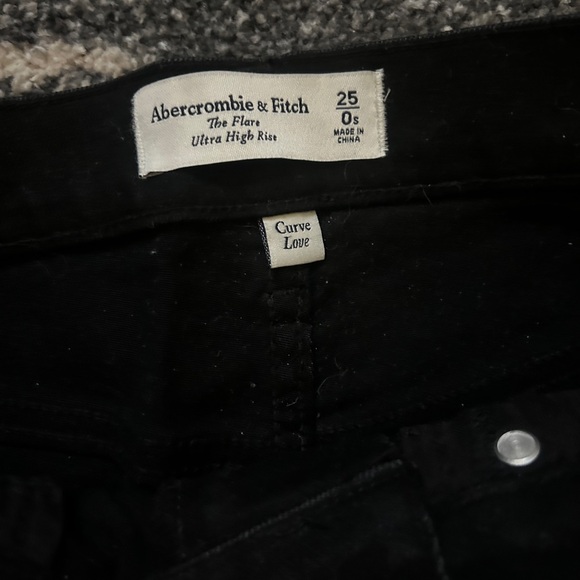 Abercrombie & Fitch Jeans The Flare Ultra High Rise Black Wash Dark 25 0s short - Picture 7 of 9